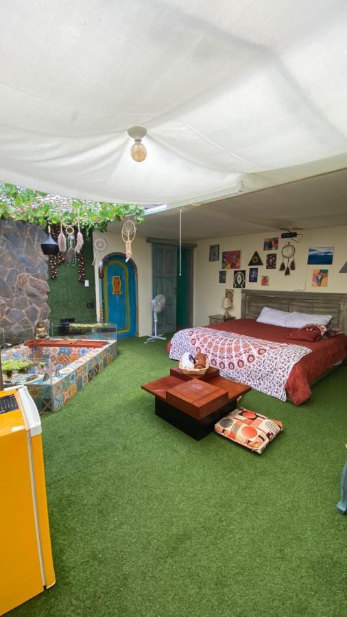 Cosmos Chill - Suite Con Jacuzzi Y Acuario Ambato Luaran gambar